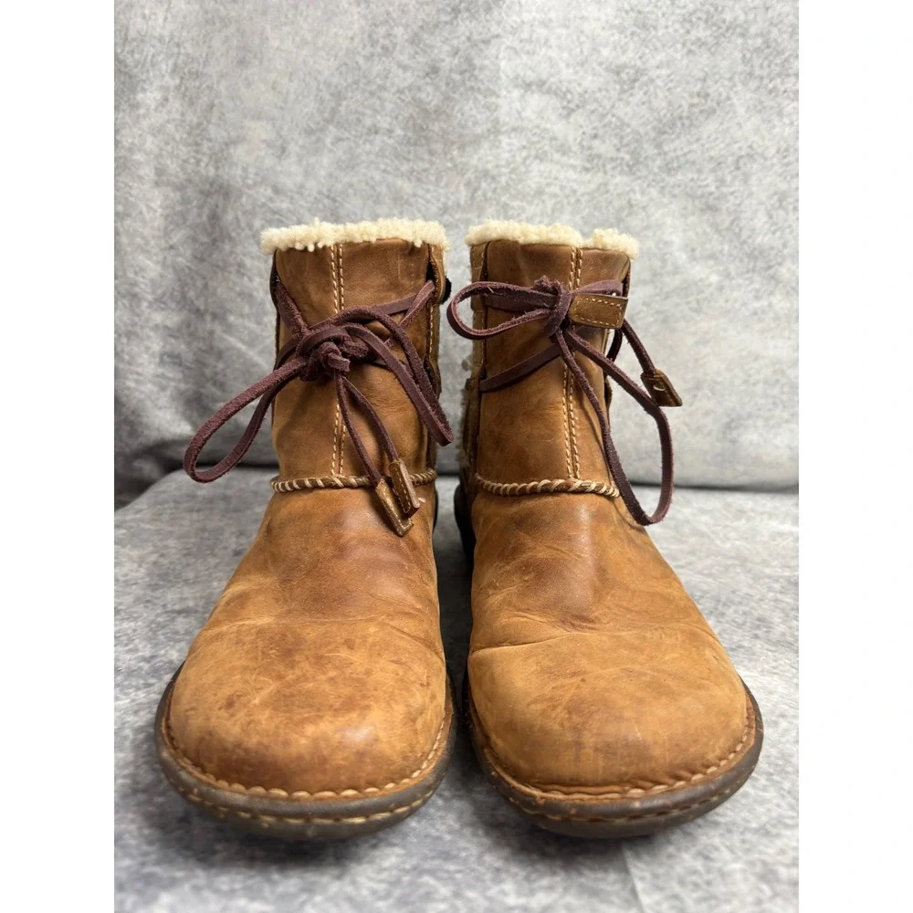 UGG Australia Cove 5136 Nubuck Brown Leather Ankle Boots Booties Size 10‎